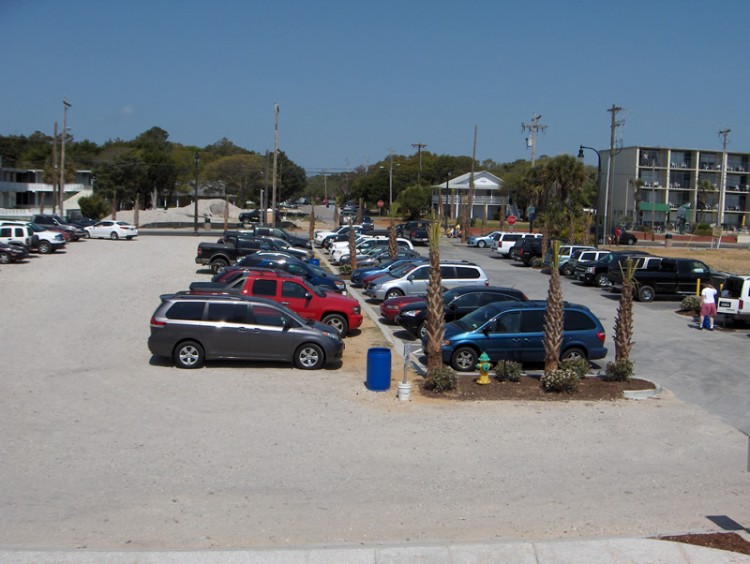 Second Ave. North Pier Parking Lot